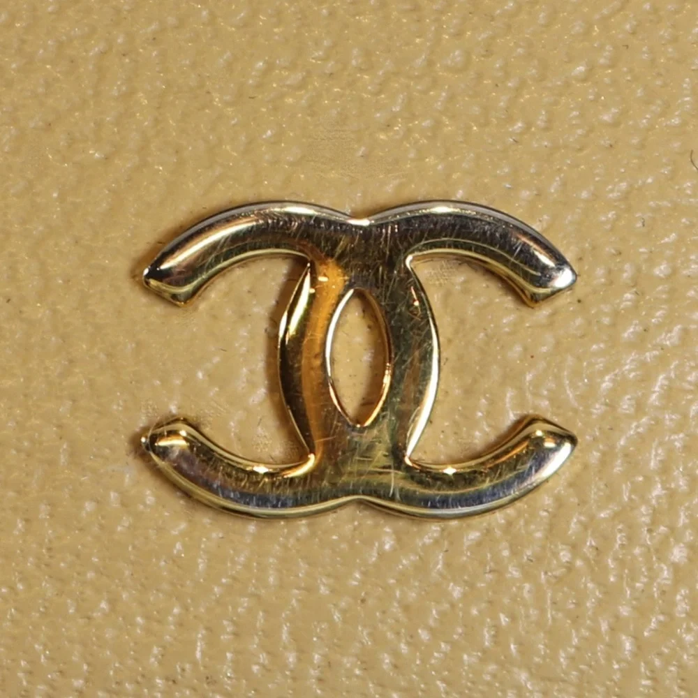 Chanel Porte Monnaie Tan Leather Wallet with Gold Tone CC Logo EUC